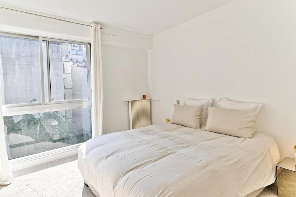 Appartement Spacieux Avec Balcon Le Bon Marche Parijs